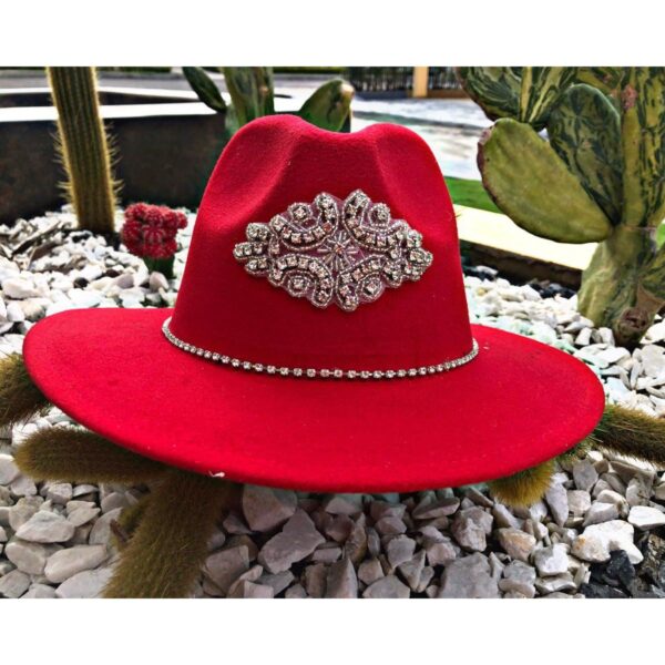 Sombrero Fedora rojo sombrero con adornos para mujer sol vueltiao elegua decorado de moda agudeño bisuteria flores vaquero elegante cabalgata playa Pereira Armenia fiesta cintas artesanal bogota cartagena bucaramanga Ibagué, Sombrero Fedora Para Mujer Decorado
