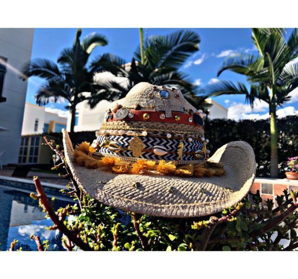 sombrero decorado para mujer sol elegua decorado cintas vaquero playa agudeño de moda elegante flores vueltiao fiesta artesanal bisuteria Neiva buga colombia Valledupar cucuta soledad cabalgata