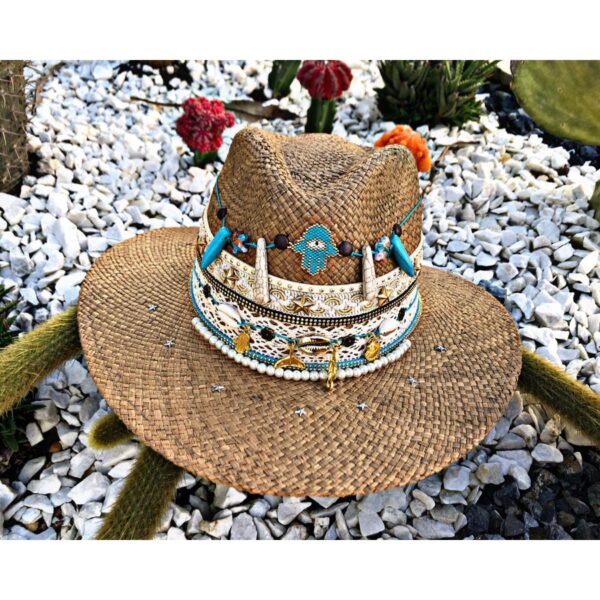 sombrero decorado para mujer vaquero decorado bogota barranquilla agudeño playa vueltiao flores sol cabalgata bisuteria elegante elegua cintas bello Ibagué artesanal de moda Manizales Armenia plumas fiesta, Sombrero Indiana Coral Color Crudo, sombreros de palma de iraca, sombreros decorados en colombia, sombreros personalizados de palma de iraca, sombreros artesanales con bordados, Hats made of Iraca palm