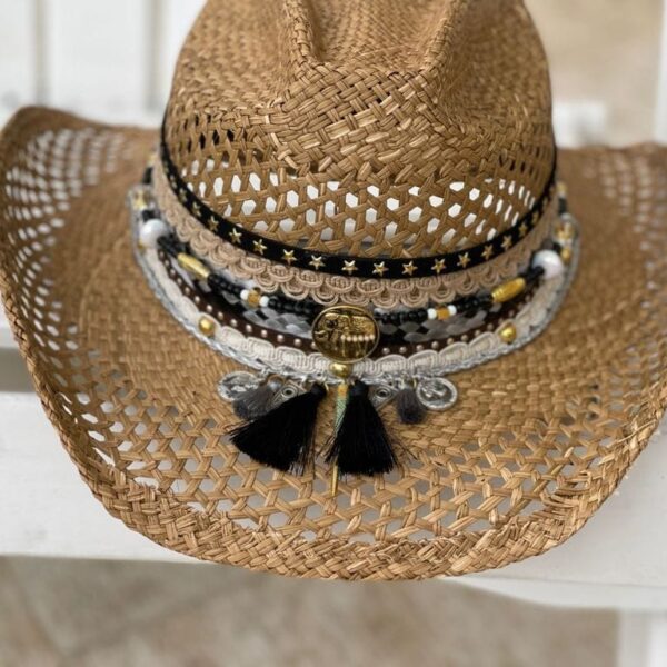 Sombrero Calado para mujer decorado, Sombrero Calado Para Mujer Decorado, sombreros de palma de iraca, sombreros decorados en colombia, sombreros personalizados de palma de iraca, sombreros artesanales con bordados, Hats made of Iraca palm