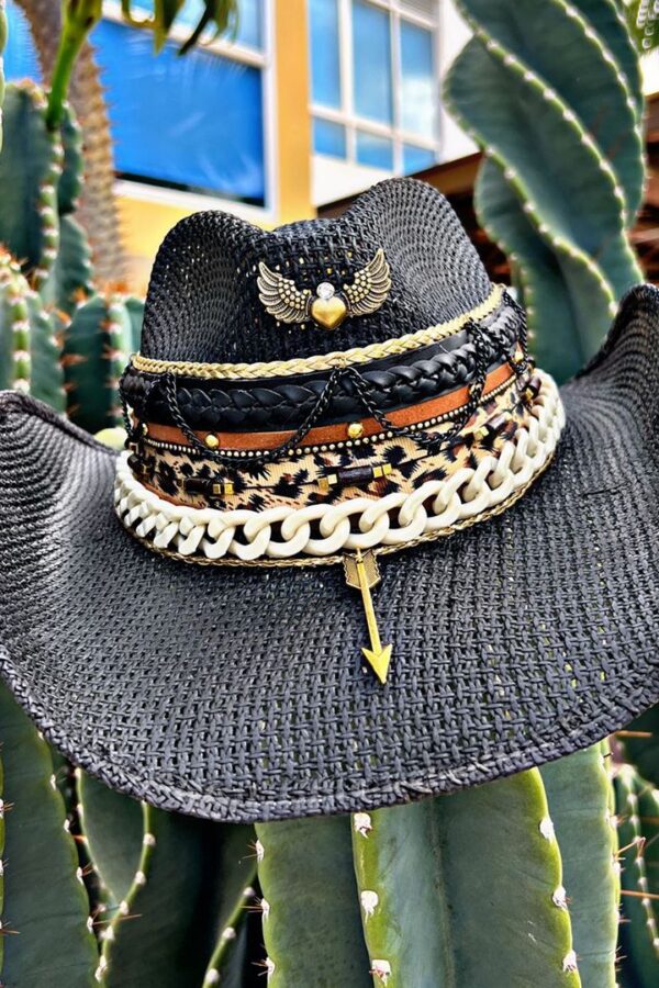 Sombrero negro decorado para mujer Aguila 00001