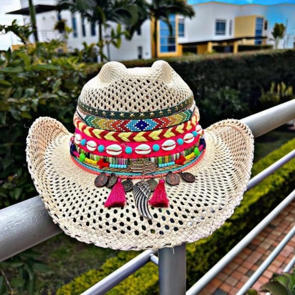 Sombreros decorados para mujeres 00002Sombrero Calado Para Mujer Nieve, sombreros de palma de iraca, Hats made of Iraca palm