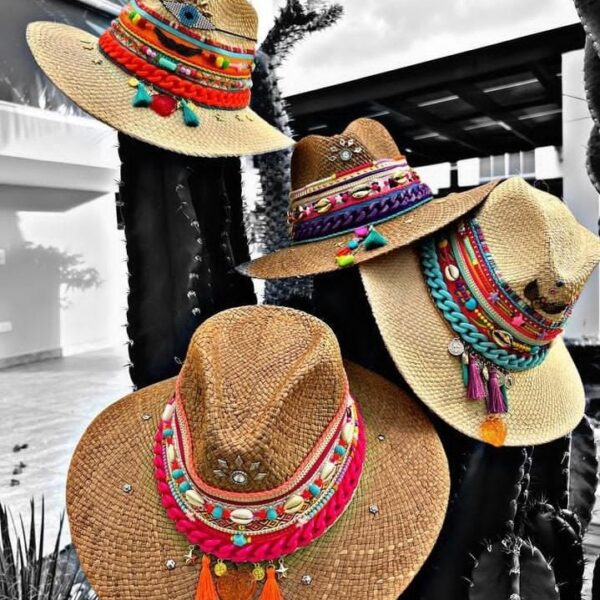 Sombreros para mujeres indiana, Sombrero Indiana Decorado Para Mujer, sombreros de palma de iraca, sombreros decorados en colombia, sombreros personalizados de palma de iraca, sombreros artesanales con bordados, Hats made of Iraca palm Sombreros para mujeres indiana, Sombrero Indiana Decorado Para Mujer, sombreros de palma de iraca, sombreros decorados en colombia, sombreros personalizados de palma de iraca, sombreros artesanales con bordados, Hats made of Iraca palm