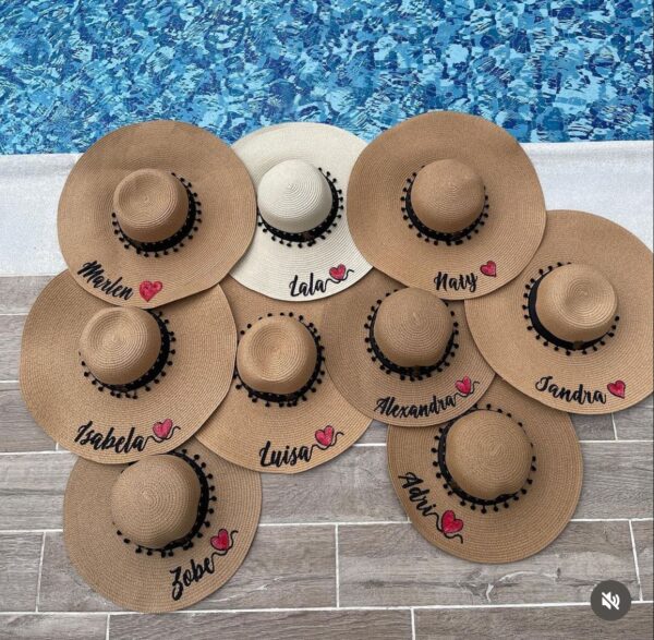 Pava bordada café de ala ancha personalizado - Sombrero para Playa - Nombre Bordado - Ref. 220401060 | Milolita Store - Tienda Virtual |%count(title)%