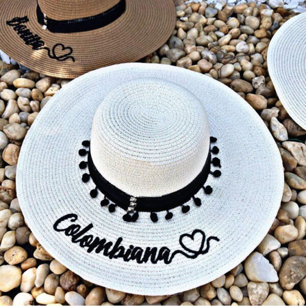 Pava bordada crudo de ala ancha personalizado - Sombrero para Playa - Nombre Bordado - Ref. 231109001 | Milolita Store - Tienda Virtual |%count(title)%