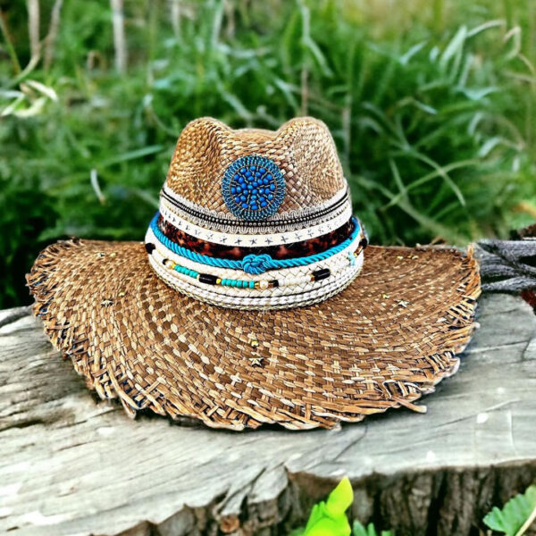 Sombrero decorado desflecado LupitaSombrero Indiana Desflecado Lupita, sombreros de palma de iraca, Hats made of Iraca palm