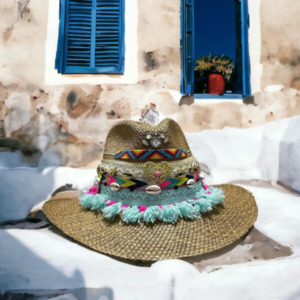 Sombrero indiana Folky pompuosoSombrero Indiana Folky Pompuoso, sombreros de palma de iraca, Hats made of Iraca palm