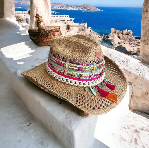 Sombrero calado Shell color cafe decorado para mujer