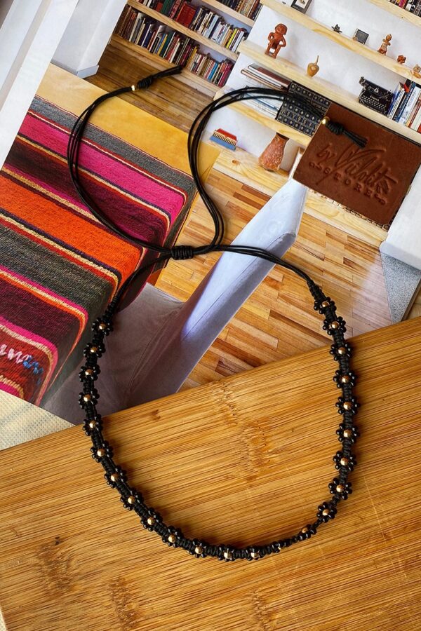 Collar para mujer color negro