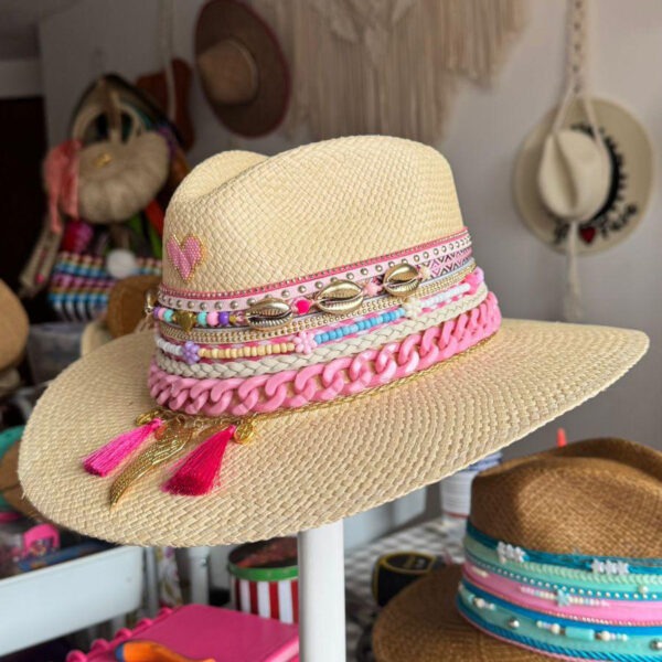 Sombrero personalizado indiana Amar pink 003, Sombrero Indiana Amar Pink, sombreros de palma de iraca, Hats made of Iraca palm