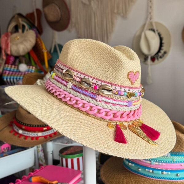 Sombrero personalizado indiana Amar pink 002, Sombrero Indiana Amar Pink, sombreros de palma de iraca, Hats made of Iraca palm