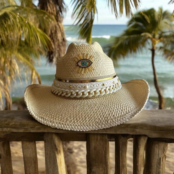 Sombrero decorado para mujer Cowboy JAIPUR Natural, Sombrero Cowboy Jaipur Natural, sombreros de palma de iraca, sombreros decorados en colombia, sombreros personalizados de palma de iraca, sombreros artesanales con bordados, Hats made of Iraca palm