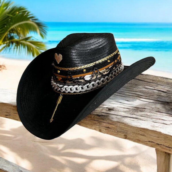 sombrero cowboy rock heart decorado para mujer color negro 00004, Sombrero Cowboy Rock Heart, sombreros de palma de iraca, sombreros decorados en colombia, sombreros personalizados de palma de iraca, sombreros artesanales con bordados, Hats made of Iraca palm