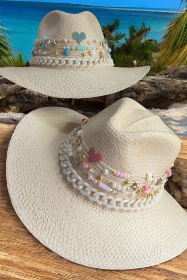 Sombrero Indiana personalizado para mujer Heart chain azulino cadena beige 001
