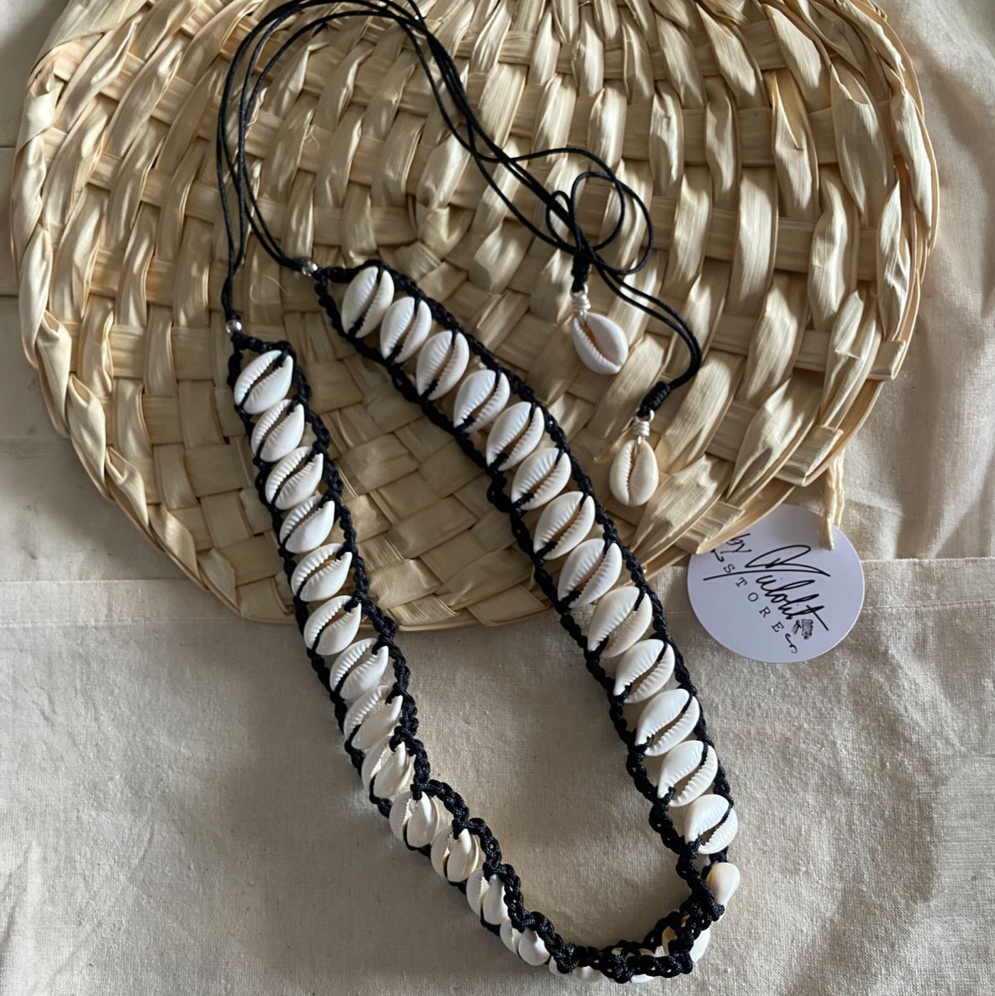 Adorno para sombrero Lazo Tribal shell, Lazo Tribal Shell, sombreros de palma de iraca, sombreros decorados en colombia, sombreros personalizados de palma de iraca, sombreros artesanales con bordados, Hats made of Iraca palm Adorno para sombrero Lazo Tribal shell, Lazo Tribal Shell, sombreros de palma de iraca, sombreros decorados en colombia, sombreros personalizados de palma de iraca, sombreros artesanales con bordados, Hats made of Iraca palm