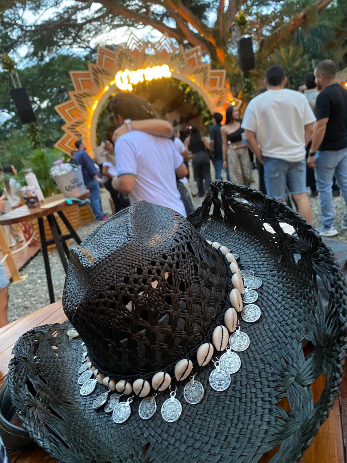 Adorno para sombrero Lazo Tribal shell coins Adorno para sombrero Lazo Tribal shell coins