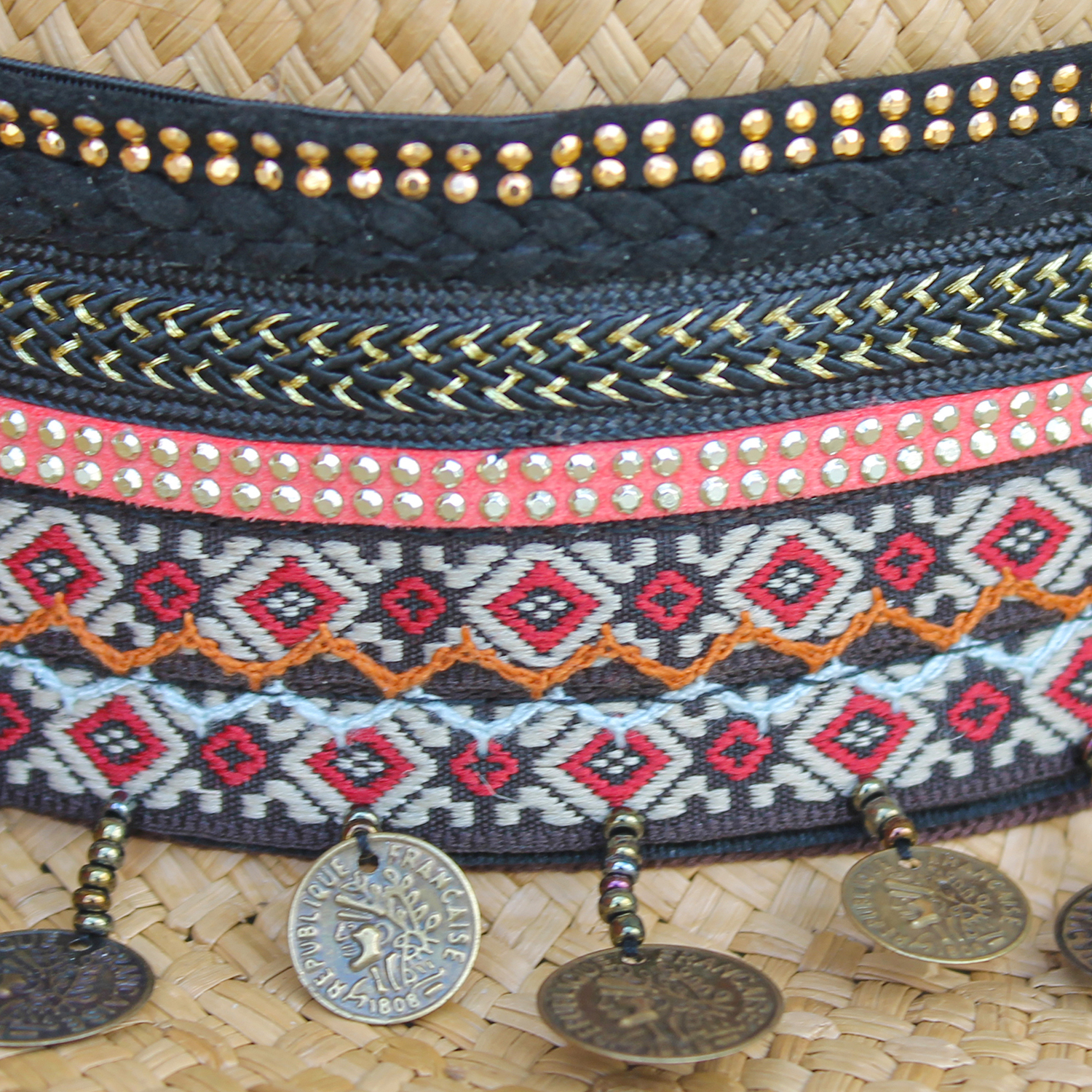 Sombrero Borsalino Color Cafe con adorno Boho Travel Pinky Coins Sombrero Borsalino Color Cafe con adorno Boho Travel Pinky Coins